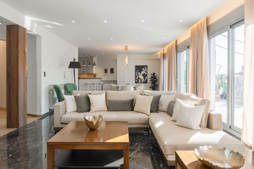 Apartment Luxury 4bdrm Penthouse With Jacuzzi Near Acropolis Athens