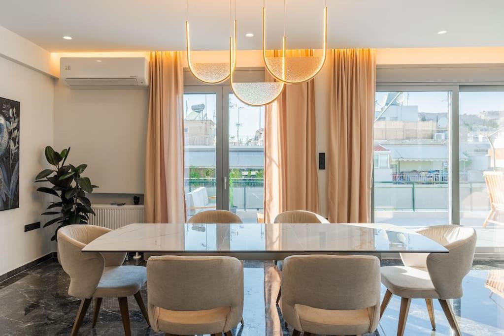 Luxury 4bdrm Penthouse With Jacuzzi Near Acropolis Athen