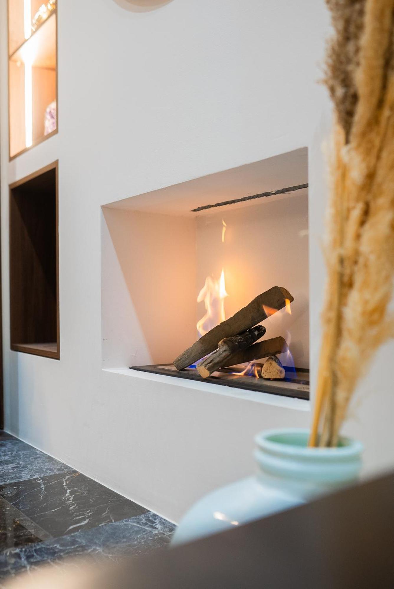 Apartment Luxury 4bdrm Penthouse With Jacuzzi Near Acropolis Athen