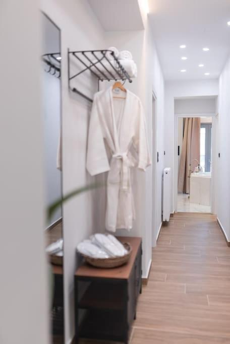 Luxury 4bdrm Penthouse With Jacuzzi Near Acropolis Apartment Athen