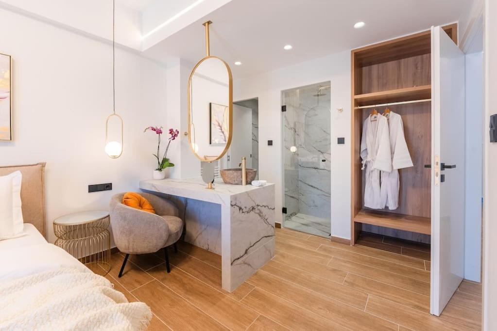 Luxury 4bdrm Penthouse With Jacuzzi Near Acropolis Apartment Athen