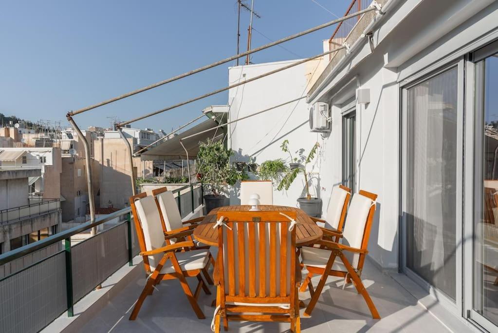 Luxury 4bdrm Penthouse With Jacuzzi Near Acropolis * Athen